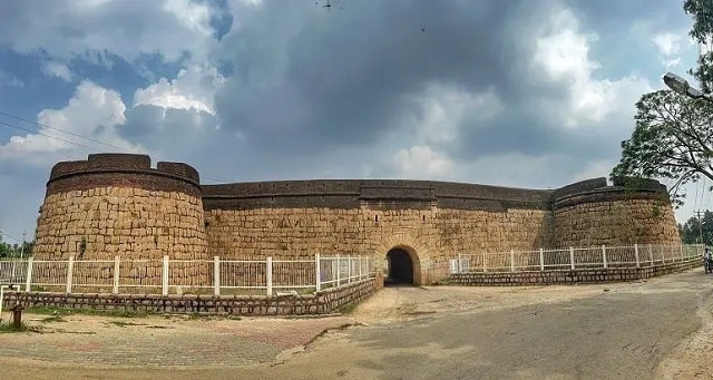 Fort Devanhalli Places to Visit Near Bangalore Airport