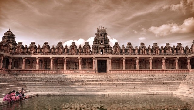 Temple of Bhoga Nandeeshwara-min